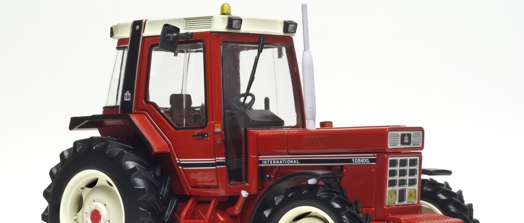 IH 1056 XL