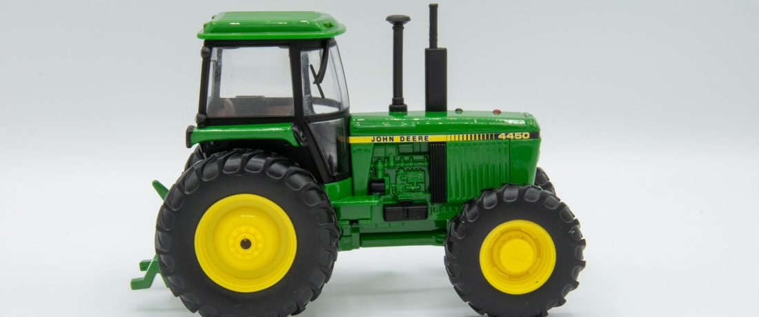 John Deere 4450