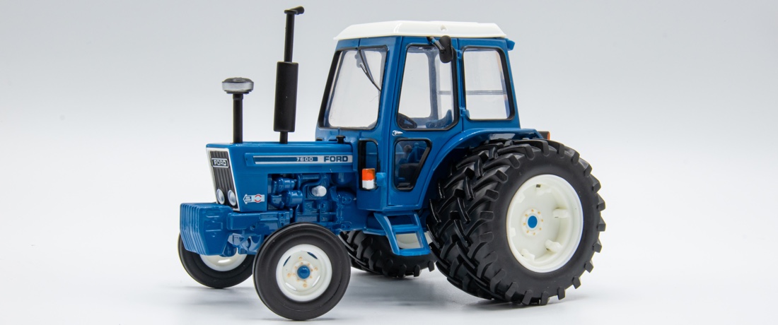 Ford 7600